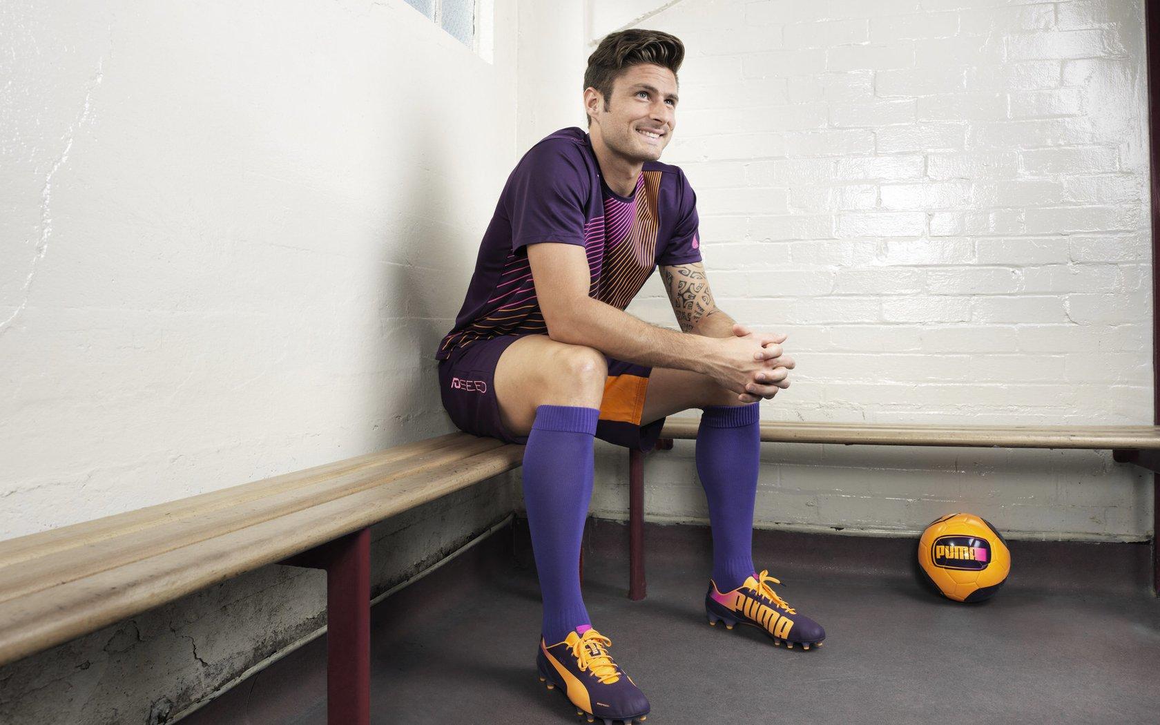 范迪克，对付他们我绰绰有余，红军后防核心再显定海神针本色