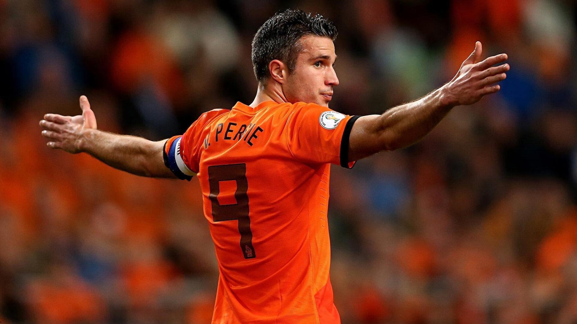 伯纳乌夜空惊现流星雨，球迷齐许愿，愿皇马再夺欧冠！